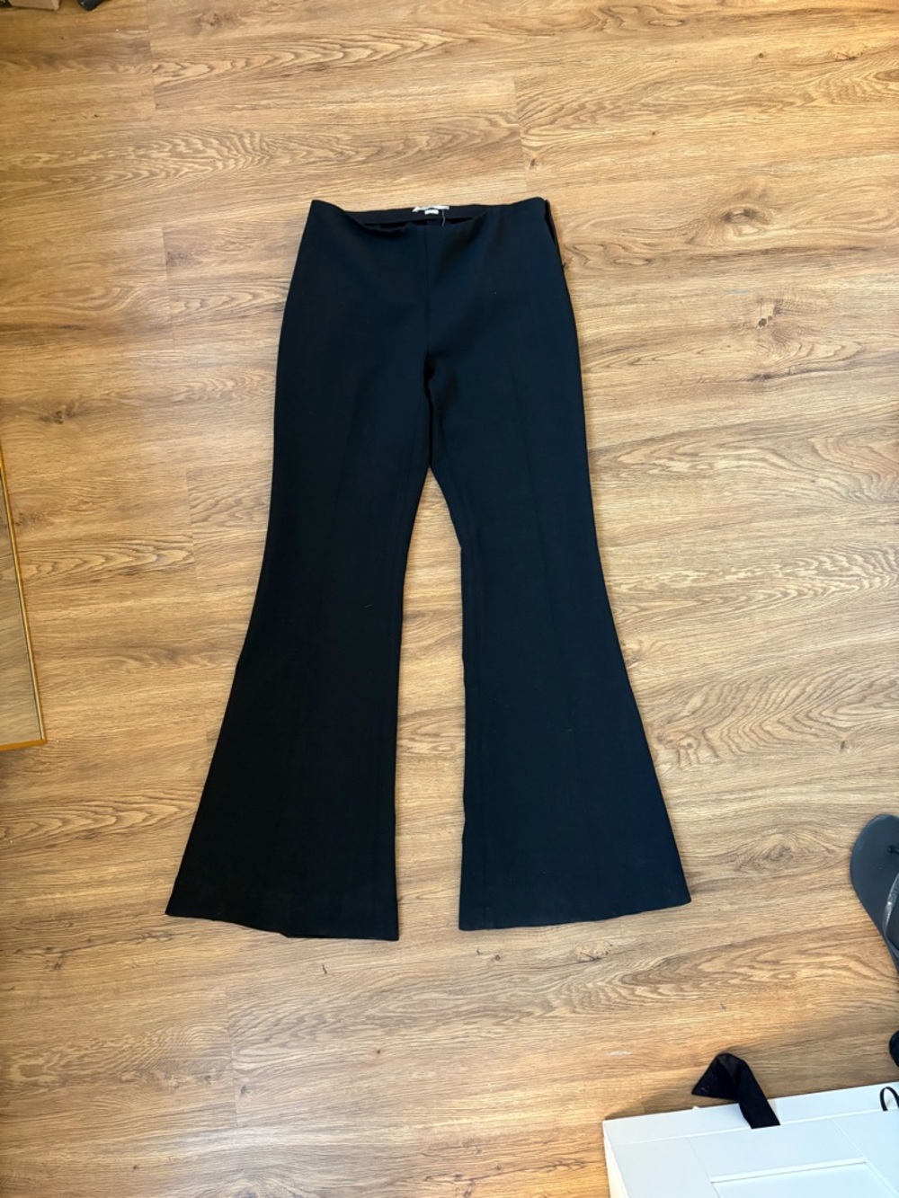 Women’s The Row Mid-Waist Pants - Black
